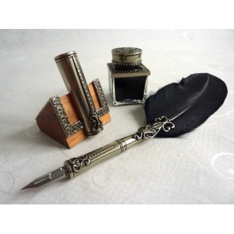 Bortoletti Classic Feather Quill Set With Inkwell And Pen Holder