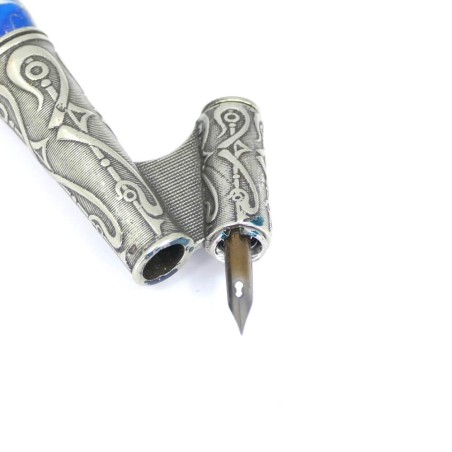 Bronze-finish Leonardt nib for delicate dip-pen drawing