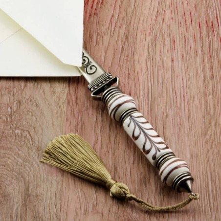 Italiensk Bronze Letter Opener med Floral Murano Glass Perle