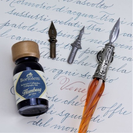 close-up of Bortoletti Molin twisted Murano glass calligraphy pen