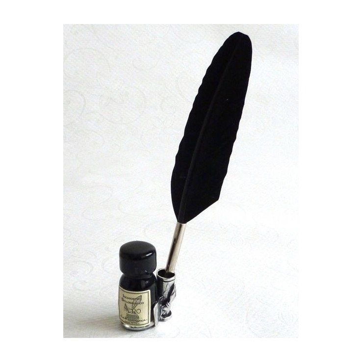 Small black goose feather quill pen set by La Kaligrafica