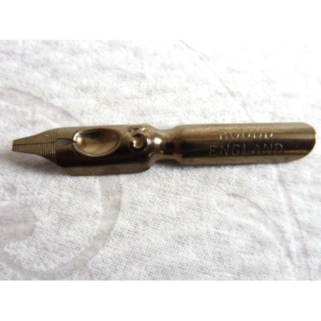 Manuscript round hand nibs in ten sizes for traditional lettering